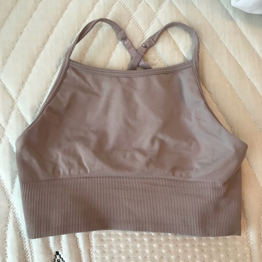 Lululemon sports bra size 6